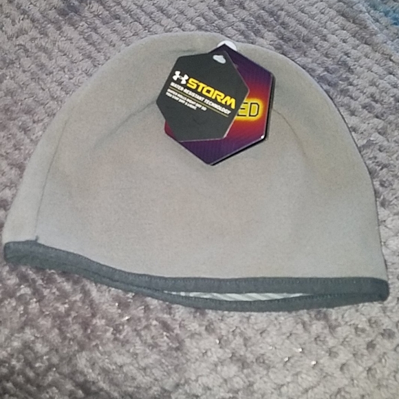 UNDER ARMOUR WOMEN'S INFRARED SKULL CAP - Picture 3 of 4